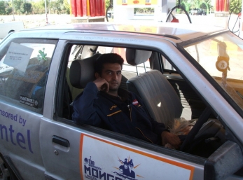 The petrol pump attendant takes a shine to the car in Quchan